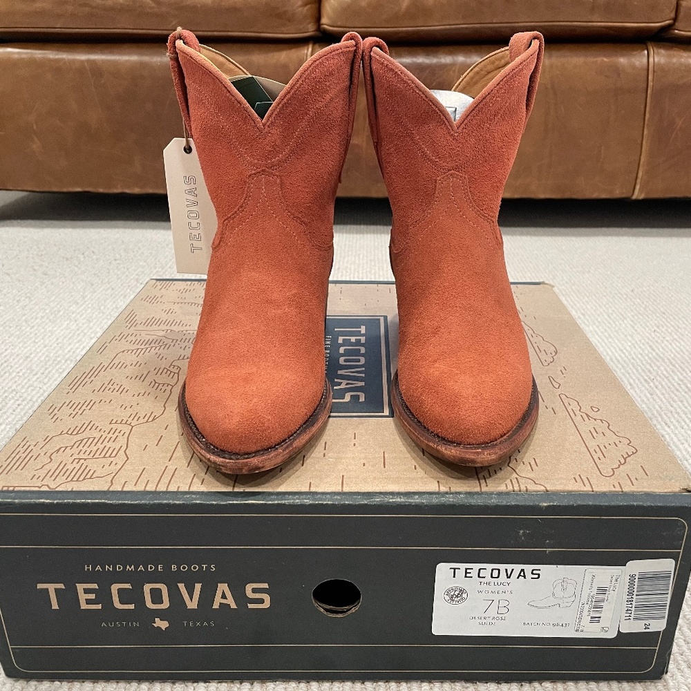 Tecovas The Lucy Boots in Desert Rose Suede Size 7